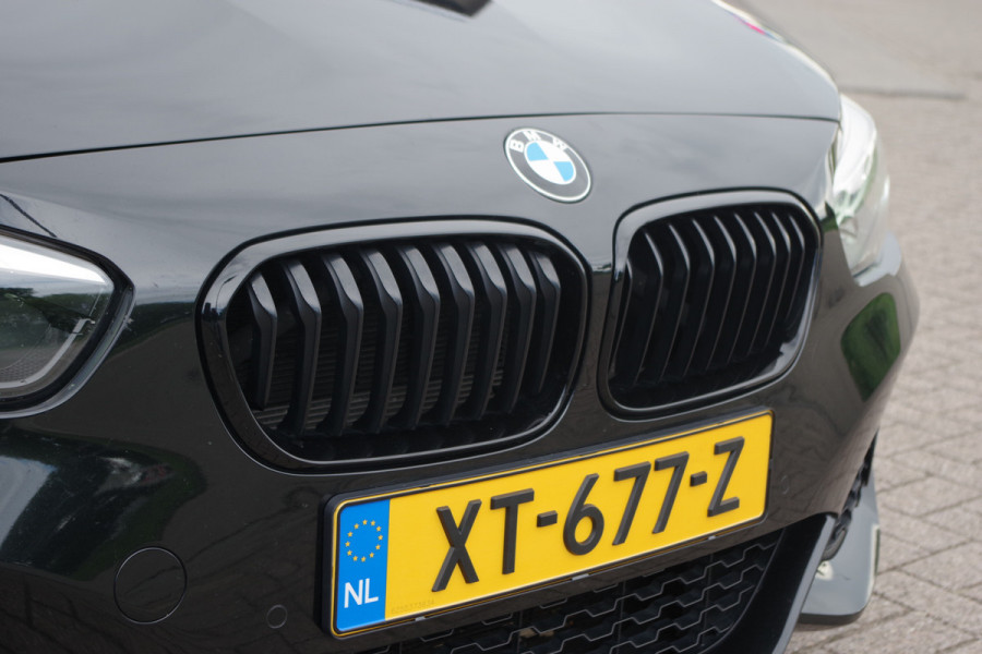 BMW 1-serie 120i Automaat M-Sport Executive 184 PK, Lederen Sportstoelen, Cruise Control