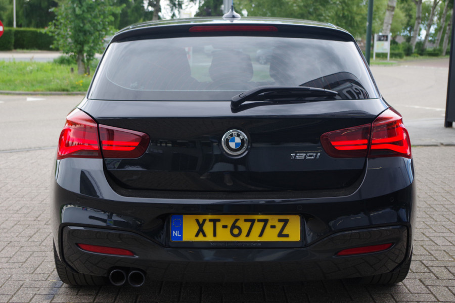 BMW 1-serie 120i Automaat M-Sport Executive 184 PK, Lederen Sportstoelen, Cruise Control
