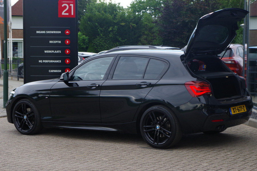 BMW 1-serie 120i Automaat M-Sport Executive 184 PK, Lederen Sportstoelen, Cruise Control