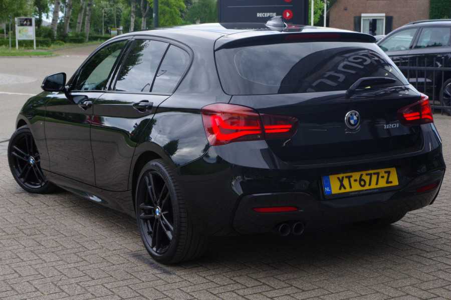 BMW 1-serie 120i Automaat M-Sport Executive 184 PK, Lederen Sportstoelen, Cruise Control