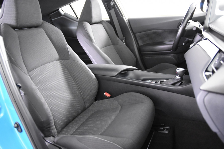 Toyota C-HR 1.8 Hybrid *1ste Eigenaar*Navigatie*Trekhaak*