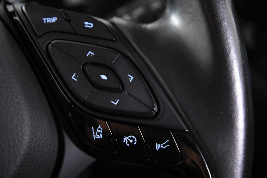 Toyota C-HR 1.8 Hybrid *1ste Eigenaar*Navigatie*Trekhaak*