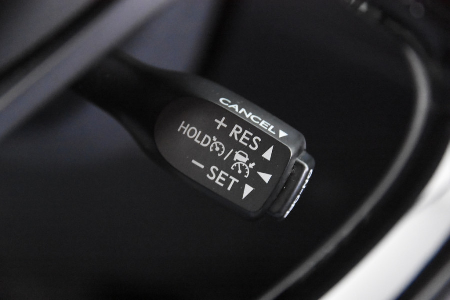 Toyota C-HR 1.8 Hybrid *1ste Eigenaar*Navigatie*Trekhaak*