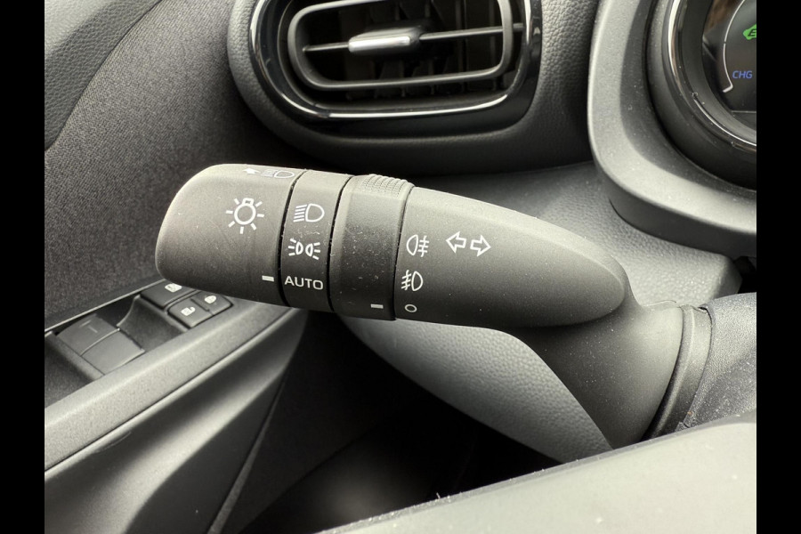 Mazda 2 Hybrid 1.5 Agile Safety & Comfort Pack | CAMERA | PARKEERSENSOREN VOOR EN ACHTER | STOELVERWARMING |