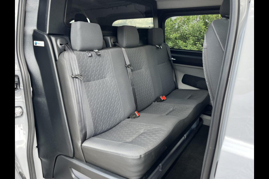 Ford Transit Custom 320 2.0 TDCI L2H1 Limited SCI | 136pk Automaat | DC | Adaptieve Cruise | Stoelverwarming | Achteruitrijcamera | Trekhaak | Dubbele Cabine