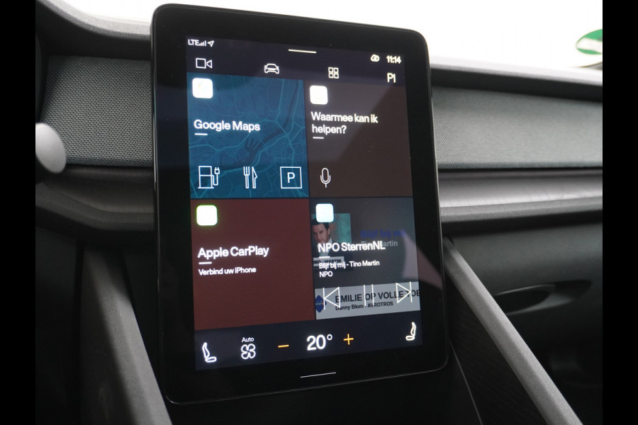 Polestar 2 AUT. 408 pk Long Range Dual Motor 78kWh Trekhaak Panoramadak Keyless-Start-Open(via GSM!) Electr.Stoelen Verwarmd+Achterbank+Stu Verkeersbord detectie Regen-Lichtsensor Virtual-Cockpit Home-Link Uitparkeer+Bots waarschuwing Autonoom-Rem Lane Assist Keyless Connected services Draadloze telefoonlader 1.500kg Trekvermogen 660Nm! €61.000 nieuw!