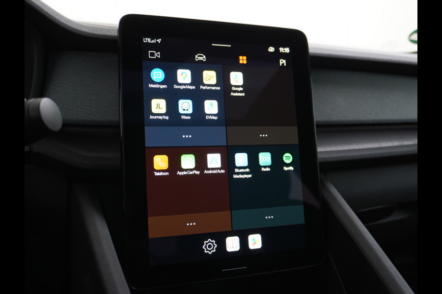 Polestar 2 AUT. 408 pk Long Range Dual Motor 78kWh Trekhaak Panoramadak Keyless-Start-Open(via GSM!) Electr.Stoelen Verwarmd+Achterbank+Stu Verkeersbord detectie Regen-Lichtsensor Virtual-Cockpit Home-Link Uitparkeer+Bots waarschuwing Autonoom-Rem Lane Assist Keyless Connected services Draadloze telefoonlader 1.500kg Trekvermogen 660Nm! €61.000 nieuw!