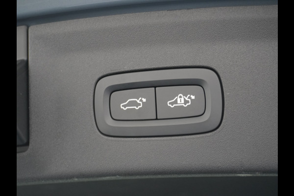 Polestar 2 AUT. 408 pk Long Range Dual Motor 78kWh Trekhaak Panoramadak Keyless-Start-Open(via GSM!) Electr.Stoelen Verwarmd+Achterbank+Stu Verkeersbord detectie Regen-Lichtsensor Virtual-Cockpit Home-Link Uitparkeer+Bots waarschuwing Autonoom-Rem Lane Assist Keyless Connected services Draadloze telefoonlader 1.500kg Trekvermogen 660Nm! €61.000 nieuw!