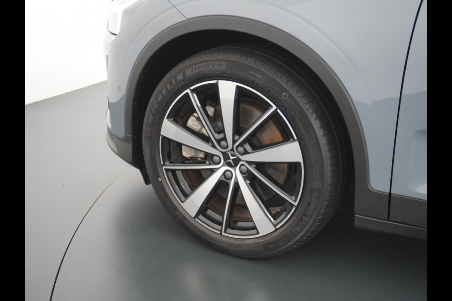 Polestar 2 AUT. 408 pk Long Range Dual Motor 78kWh Trekhaak Panoramadak Keyless-Start-Open(via GSM!) Electr.Stoelen Verwarmd+Achterbank+Stu Verkeersbord detectie Regen-Lichtsensor Virtual-Cockpit Home-Link Uitparkeer+Bots waarschuwing Autonoom-Rem Lane Assist Keyless Connected services Draadloze telefoonlader 1.500kg Trekvermogen 660Nm! €61.000 nieuw!