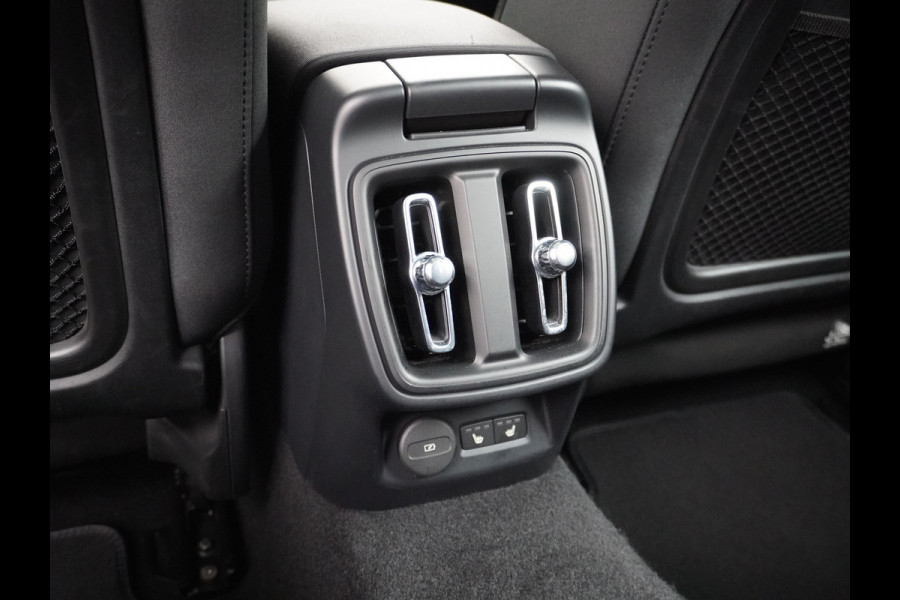 Polestar 2 AUT. 408 pk Long Range Dual Motor 78kWh Trekhaak Panoramadak Keyless-Start-Open(via GSM!) Electr.Stoelen Verwarmd+Achterbank+Stu Verkeersbord detectie Regen-Lichtsensor Virtual-Cockpit Home-Link Uitparkeer+Bots waarschuwing Autonoom-Rem Lane Assist Keyless Connected services Draadloze telefoonlader 1.500kg Trekvermogen 660Nm! €61.000 nieuw!
