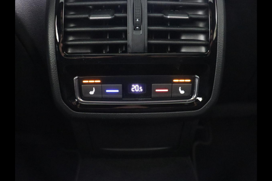 Volkswagen Arteon Shooting Brake 2.0 TSI R-Line Business+ | Panoramadak | Head-Up | Leder | Harman/Kardon | Massage | Matrix LED | Stoelverwarming | Trekhaak | Adaptive cruise