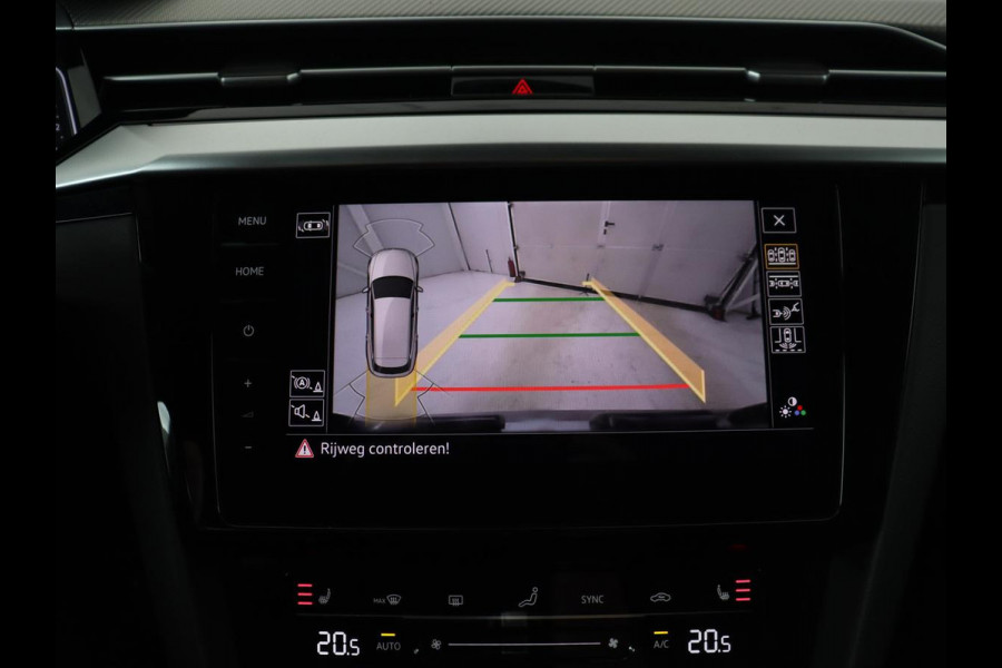 Volkswagen Arteon Shooting Brake 2.0 TSI R-Line Business+ | Panoramadak | Head-Up | Leder | Harman/Kardon | Massage | Matrix LED | Stoelverwarming | Trekhaak | Adaptive cruise