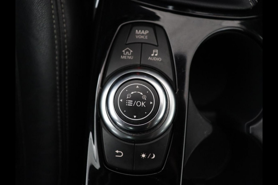 Infiniti Q30 1.6t Business Executive | Panoramadak | Leder | Stoelverwarming | Trekhaak | Navigatie | Climate control | Cruise control