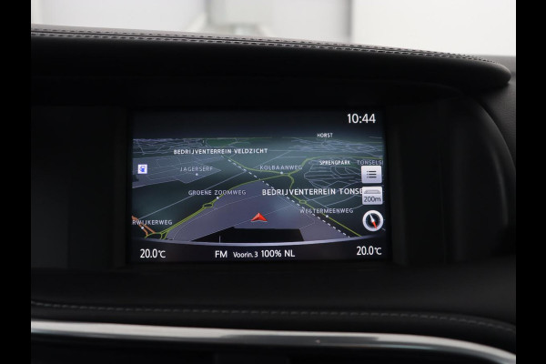 Infiniti Q30 1.6t Business Executive | Panoramadak | Leder | Stoelverwarming | Trekhaak | Navigatie | Climate control | Cruise control