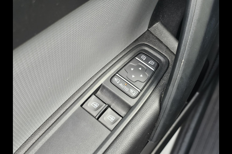 Nissan Townstar Tekna L1 45 kWh 122pk | Achteruitrijcamera | Groot scherm | Navigatie | Automatische Airco | Cruise Controle