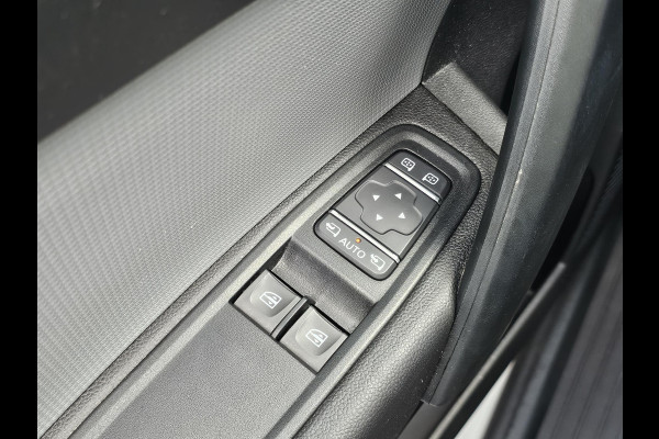 Nissan Townstar Tekna L1 45 kWh 122pk | Achteruitrijcamera | Groot scherm | Navigatie | Automatische Airco | Cruise Controle