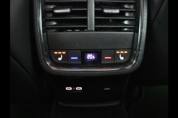 Škoda Octavia Skoda Octavia 1.4 TSI RS iV PHEV | Panoramadak | Head-Up | Stoel & stuurverwarming | Adaptive cruise | Standkachel | Matrix LED  | Camera | Memory | Virtual Cockpit | Side Assist | Achterbankverwarming