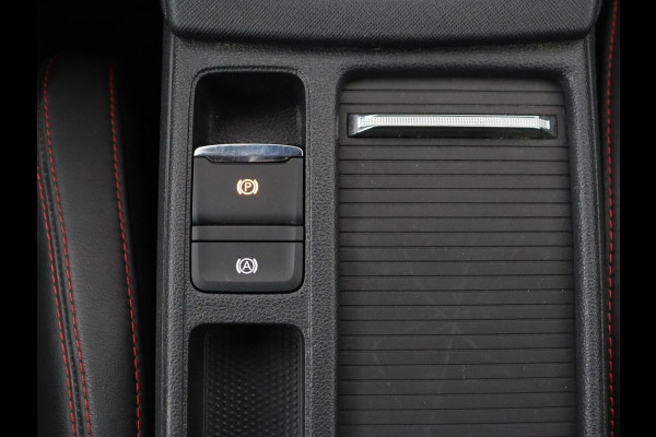 Škoda Octavia Skoda Octavia 1.4 TSI RS iV PHEV | Panoramadak | Head-Up | Stoel & stuurverwarming | Adaptive cruise | Standkachel | Matrix LED  | Camera | Memory | Virtual Cockpit | Side Assist | Achterbankverwarming