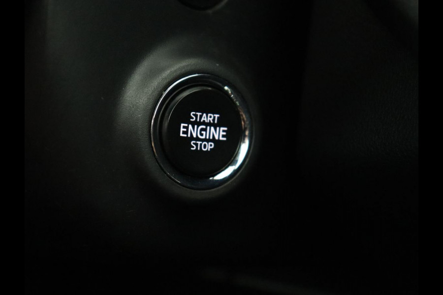 Škoda Octavia Skoda Octavia 1.4 TSI RS iV PHEV | Panoramadak | Head-Up | Stoel & stuurverwarming | Adaptive cruise | Standkachel | Matrix LED  | Camera | Memory | Virtual Cockpit | Side Assist | Achterbankverwarming