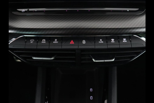 Škoda Octavia Skoda Octavia 1.4 TSI RS iV PHEV | Panoramadak | Head-Up | Stoel & stuurverwarming | Adaptive cruise | Standkachel | Matrix LED  | Camera | Memory | Virtual Cockpit | Side Assist | Achterbankverwarming