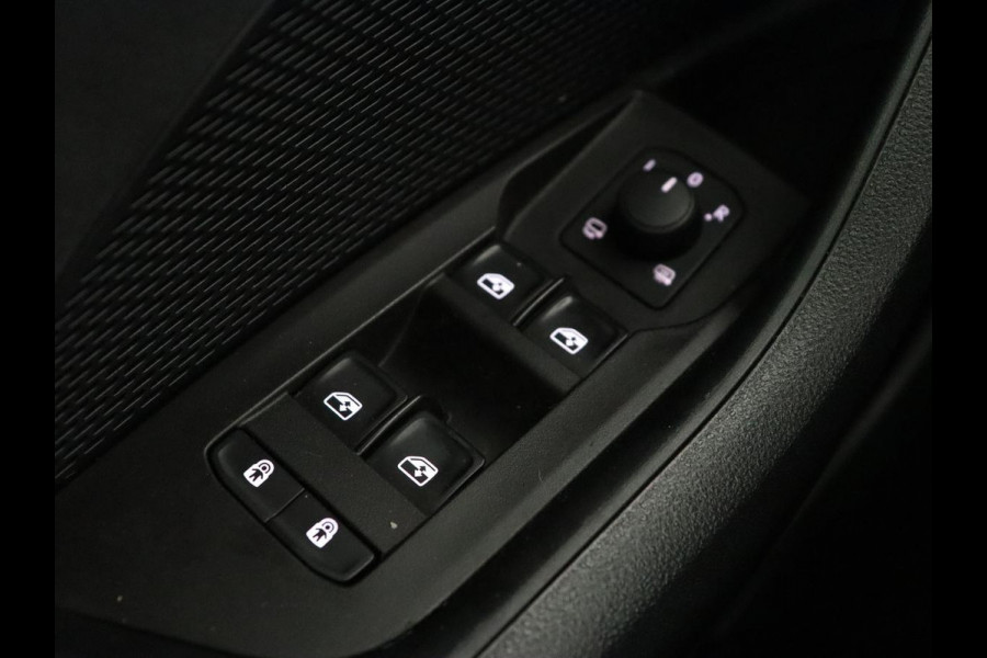 Škoda Octavia Skoda Octavia 1.4 TSI RS iV PHEV | Panoramadak | Head-Up | Stoel & stuurverwarming | Adaptive cruise | Standkachel | Matrix LED  | Camera | Memory | Virtual Cockpit | Side Assist | Achterbankverwarming