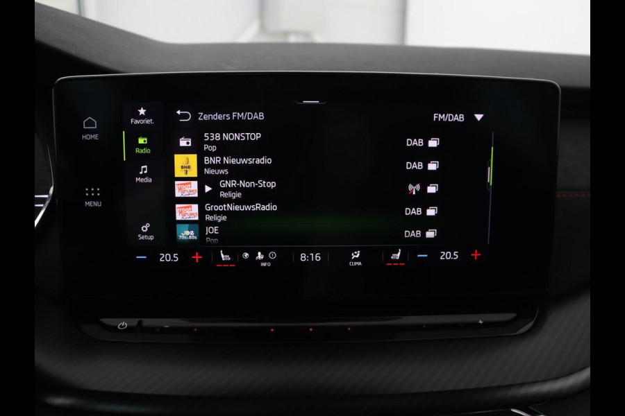 Škoda Octavia Skoda Octavia 1.4 TSI RS iV PHEV | Panoramadak | Head-Up | Stoel & stuurverwarming | Adaptive cruise | Standkachel | Matrix LED  | Camera | Memory | Virtual Cockpit | Side Assist | Achterbankverwarming