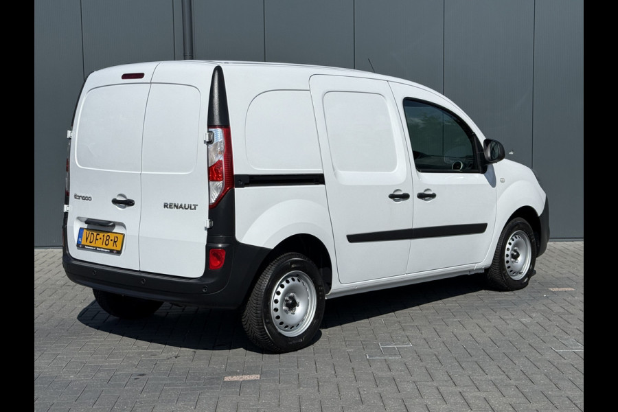 Renault Kangoo 1.5 Blue dCi 80 / RUIKT NOG NIEUW !! / 1e EIG. / !! 3.582 KM !! / 6-BAK / AIRCO / PDC / NETTE BUS