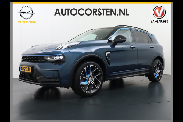 Lynk & Co 01 1.5 PHEV AUT-7 261pk Pano-Schuif-K-dak 20" 360°Camera Apple Carplay Android Auto Adaptive-Cruise Navi Pdc Ecc Keyless Led Plug-I Elek.Memory.Stoel File assistent Dodehoek detector Elektrisch bedienbare achterklep Rijstrooksensor Wifi Verkeersbord detectie 425Nm koppel 3,7kw laadvermogen A-label Euro 6 Hybride Benzine/Elektrisch rijden tot ca.69km 1.800kg trekvermogen