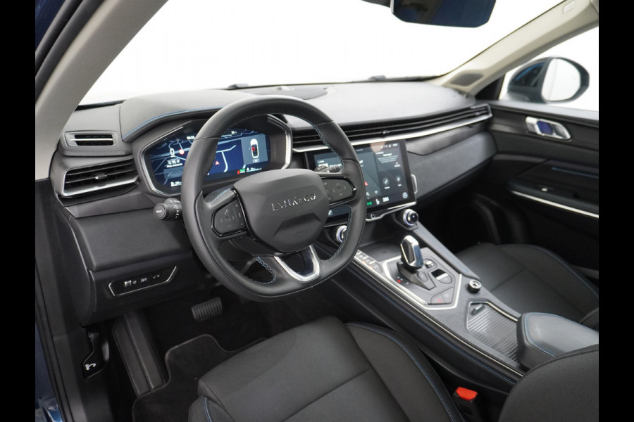 Lynk & Co 01 1.5 PHEV AUT-7 261pk Pano-Schuif-K-dak 20" 360°Camera Apple Carplay Android Auto Adaptive-Cruise Navi Pdc Ecc Keyless Led Plug-I Elek.Memory.Stoel File assistent Dodehoek detector Elektrisch bedienbare achterklep Rijstrooksensor Wifi Verkeersbord detectie 425Nm koppel 3,7kw laadvermogen A-label Euro 6 Hybride Benzine/Elektrisch rijden tot ca.69km 1.800kg trekvermogen