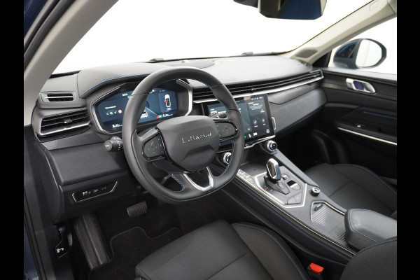 Lynk & Co 01 1.5 PHEV AUT-7 261pk Pano-Schuif-K-dak 20" 360°Camera Apple Carplay Android Auto Adaptive-Cruise Navi Pdc Ecc Keyless Led Plug-I Elek.Memory.Stoel File assistent Dodehoek detector Elektrisch bedienbare achterklep Rijstrooksensor Wifi Verkeersbord detectie 425Nm koppel 3,7kw laadvermogen A-label Euro 6 Hybride Benzine/Elektrisch rijden tot ca.69km 1.800kg trekvermogen