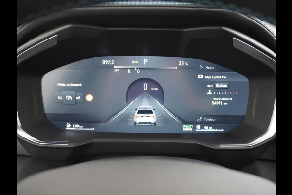 Lynk & Co 01 1.5 PHEV AUT-7 261pk Pano-Schuif-K-dak 20" 360°Camera Apple Carplay Android Auto Adaptive-Cruise Navi Pdc Ecc Keyless Led Plug-I Elek.Memory.Stoel File assistent Dodehoek detector Elektrisch bedienbare achterklep Rijstrooksensor Wifi Verkeersbord detectie 425Nm koppel 3,7kw laadvermogen A-label Euro 6 Hybride Benzine/Elektrisch rijden tot ca.69km 1.800kg trekvermogen