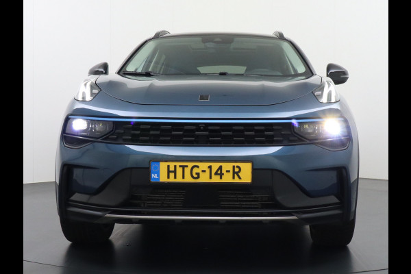 Lynk & Co 01 1.5 PHEV AUT-7 261pk Pano-Schuif-K-dak 20" 360°Camera Apple Carplay Android Auto Adaptive-Cruise Navi Pdc Ecc Keyless Led Plug-I Elek.Memory.Stoel File assistent Dodehoek detector Elektrisch bedienbare achterklep Rijstrooksensor Wifi Verkeersbord detectie 425Nm koppel 3,7kw laadvermogen A-label Euro 6 Hybride Benzine/Elektrisch rijden tot ca.69km 1.800kg trekvermogen