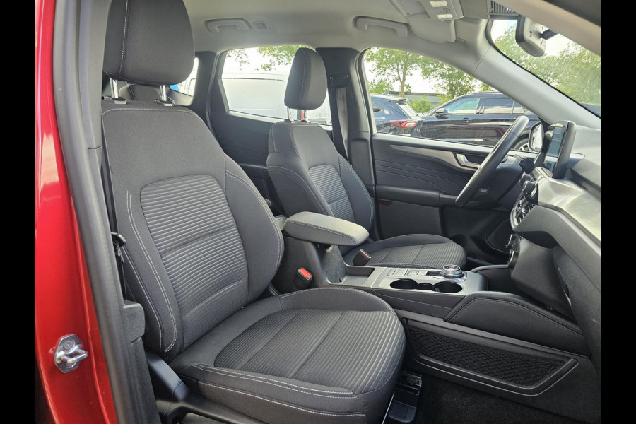 Ford Kuga 2.5 PHEV Titanium 225pk |  Afneembare Trekhaak | 1.500kg Trekgewicht | All Weather Michelin Cross Climate | Sync 3 Navigatie