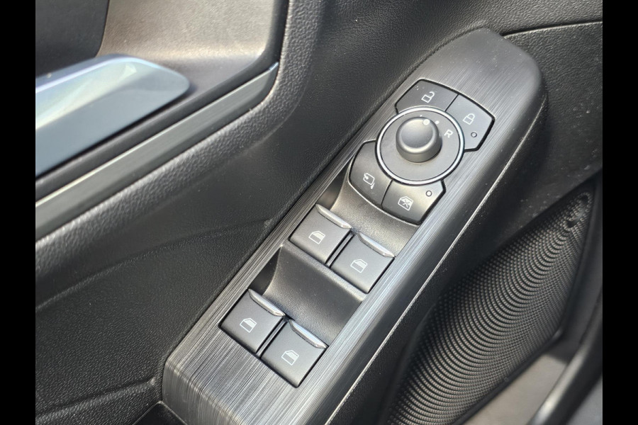 Ford Kuga 2.5 PHEV Titanium 225pk |  Afneembare Trekhaak | 1.500kg Trekgewicht | All Weather Michelin Cross Climate | Sync 3 Navigatie