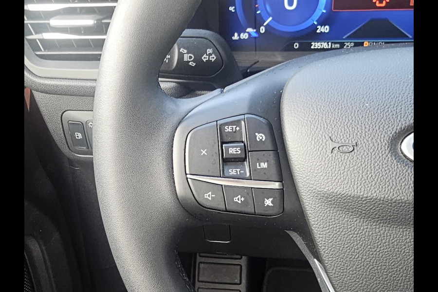 Ford Kuga 2.5 PHEV Titanium 225pk |  Afneembare Trekhaak | 1.500kg Trekgewicht | All Weather Michelin Cross Climate | Sync 3 Navigatie