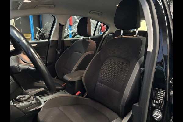 Ford Focus 1.0 EcoBoost Trend Edition Business Navi | Airco | Cruise | PDC | Trekhaak