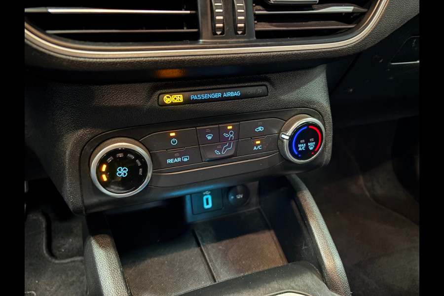 Ford Focus 1.0 EcoBoost Trend Edition Business Navi | Airco | Cruise | PDC | Trekhaak