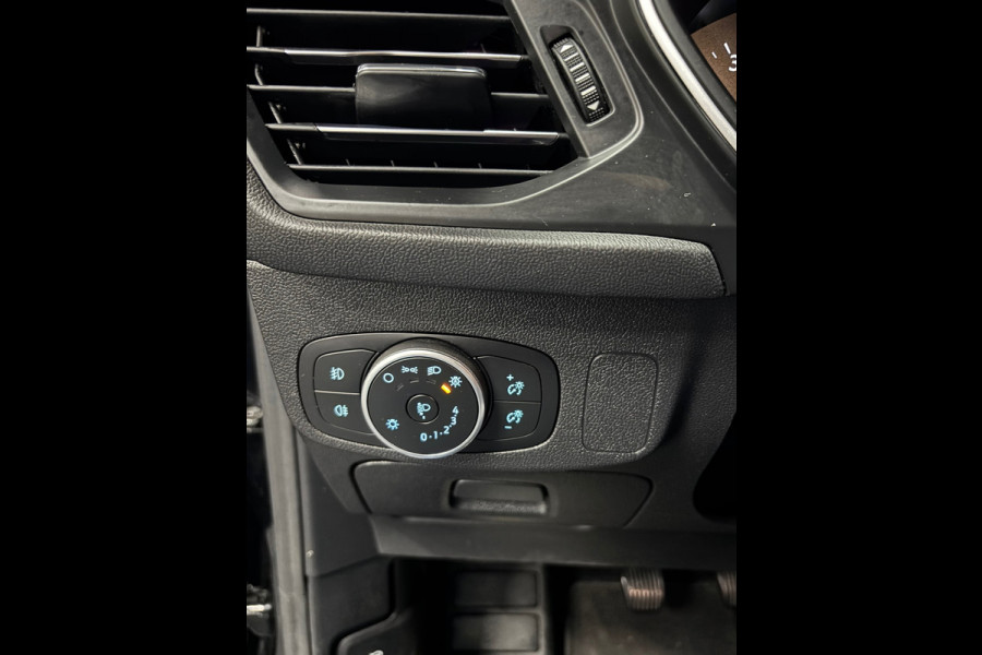 Ford Focus 1.0 EcoBoost Trend Edition Business Navi | Airco | Cruise | PDC | Trekhaak