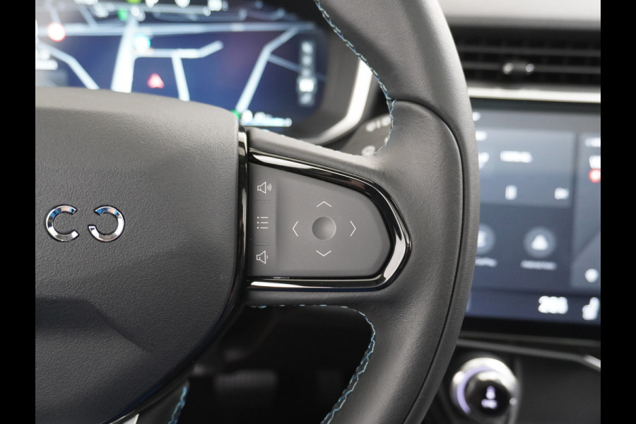 Lynk & Co 01 1.5 PHEV AUT-7 261pk Pano-Schuif-K-dak 20" 360°Camera Apple Carplay Android Auto Adaptive-Cruise Navi Pdc Ecc Keyless Led Plug-I Elek.Memory.Stoel File assistent Dodehoek detector Elektrisch bedienbare achterklep Rijstrooksensor Wifi Verkeersbord detectie 425Nm koppel 3,7kw laadvermogen A-label Euro 6 Hybride Benzine/Elektrisch rijden tot ca.69km 1.800kg trekvermogen