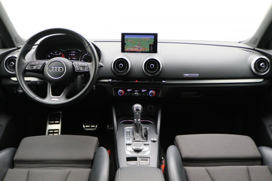 Audi A3 Sportback 35 TFSI CoD Sport S Line Edition Leer/Stof, Climate, Cruise, Navigatie, Bluetooth, LED, Premium Sound, 18''