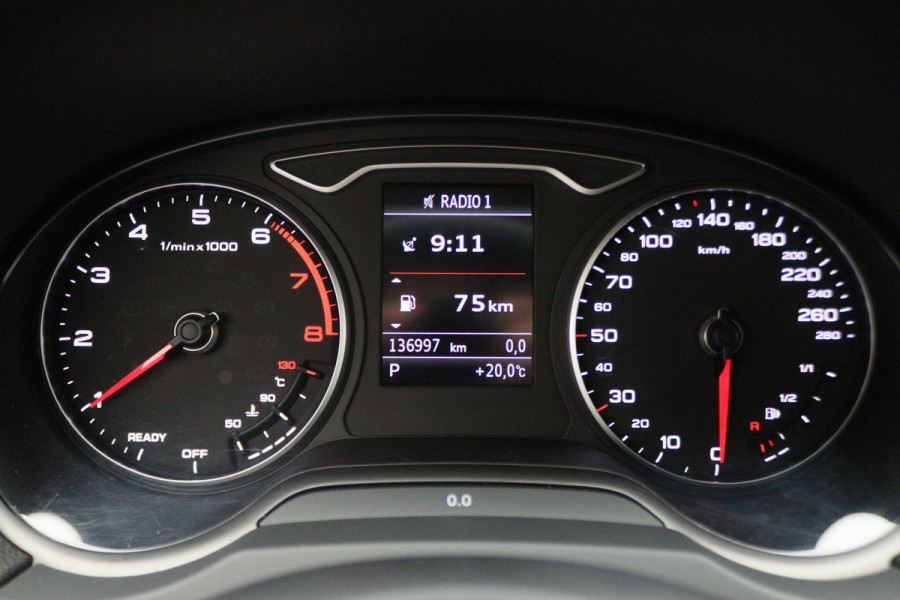 Audi A3 Sportback 35 TFSI CoD Sport S Line Edition Leer/Stof, Climate, Cruise, Navigatie, Bluetooth, LED, Premium Sound, 18''