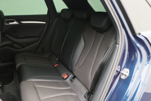 Audi A3 Sportback 35 TFSI CoD Sport S Line Edition Leer/Stof, Climate, Cruise, Navigatie, Bluetooth, LED, Premium Sound, 18''