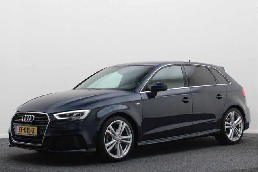 Audi A3 Sportback 35 TFSI CoD Sport S Line Edition Leer/Stof, Climate, Cruise, Navigatie, Bluetooth, LED, Premium Sound, 18''