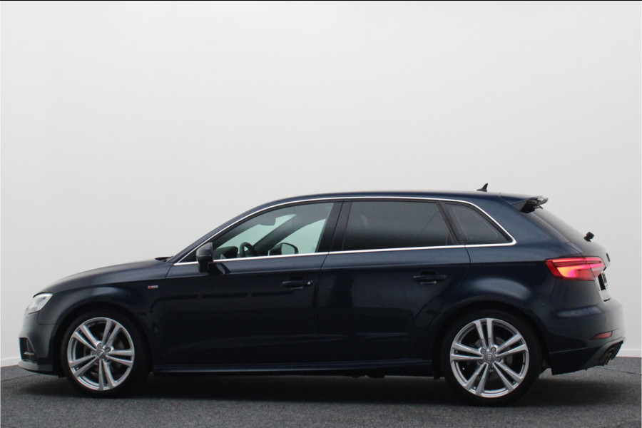 Audi A3 Sportback 35 TFSI CoD Sport S Line Edition Leer/Stof, Climate, Cruise, Navigatie, Bluetooth, LED, Premium Sound, 18''