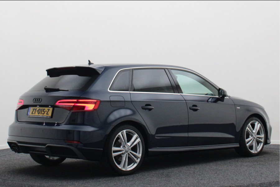 Audi A3 Sportback 35 TFSI CoD Sport S Line Edition Leer/Stof, Climate, Cruise, Navigatie, Bluetooth, LED, Premium Sound, 18''