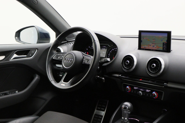 Audi A3 Sportback 35 TFSI CoD Sport S Line Edition Leer/Stof, Climate, Cruise, Navigatie, Bluetooth, LED, Premium Sound, 18''