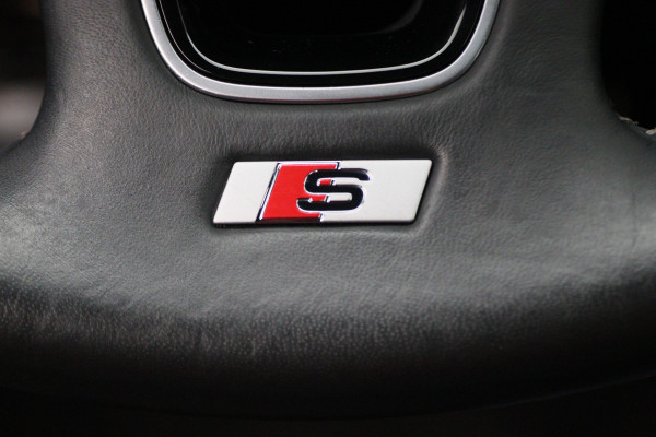 Audi A3 Sportback 35 TFSI CoD Sport S Line Edition Leer/Stof, Climate, Cruise, Navigatie, Bluetooth, LED, Premium Sound, 18''