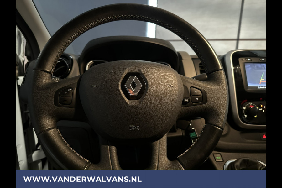 Renault Trafic 1.6 dCi 122pk L2H1 Euro6 Airco | Camera | Navigatie | Cruiscontrol Parkeersensoren, Bijrijdersbank