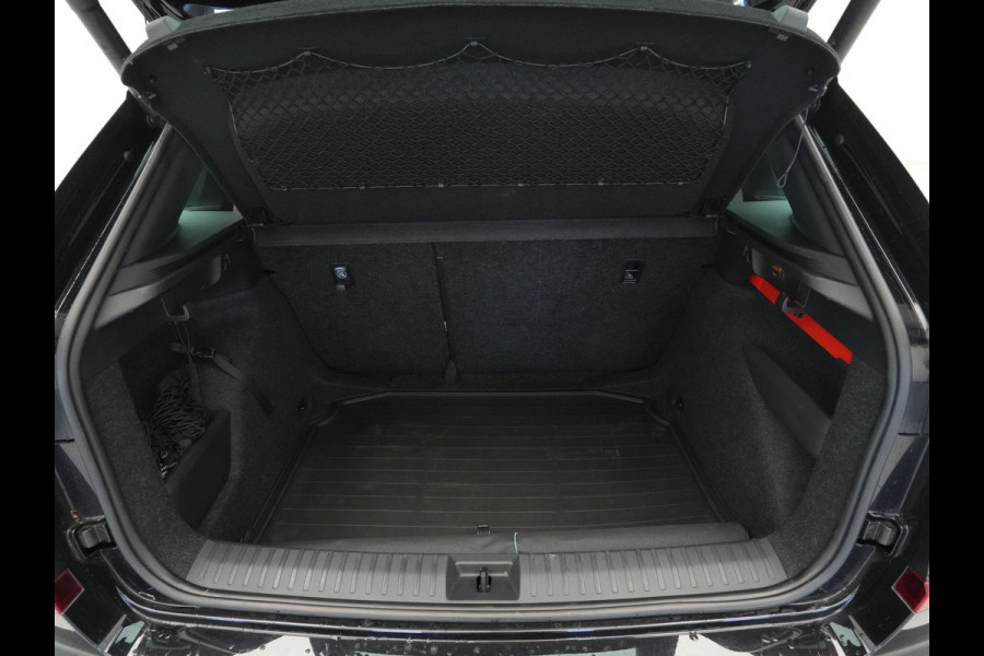 Škoda Kamiq 1.0 TSI 115pk DSG Business Edition Panorama Navigatie Camera Keyless 171