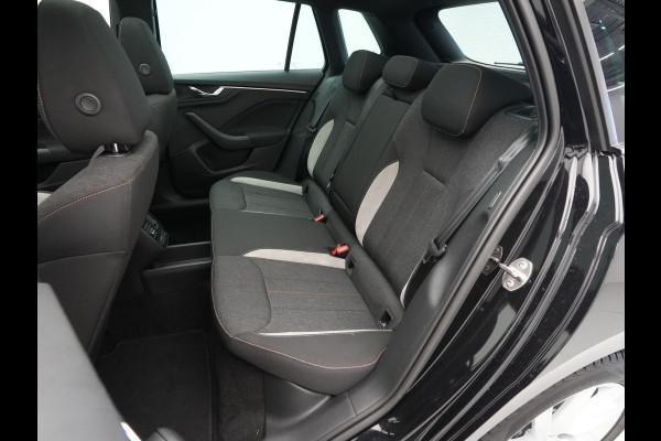 Škoda Kamiq 1.0 TSI 115pk DSG Business Edition Panorama Navigatie Camera Keyless 171